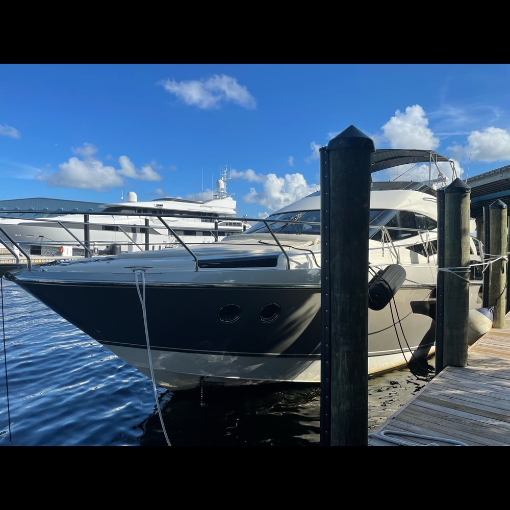 Meet your Posher, Adrian